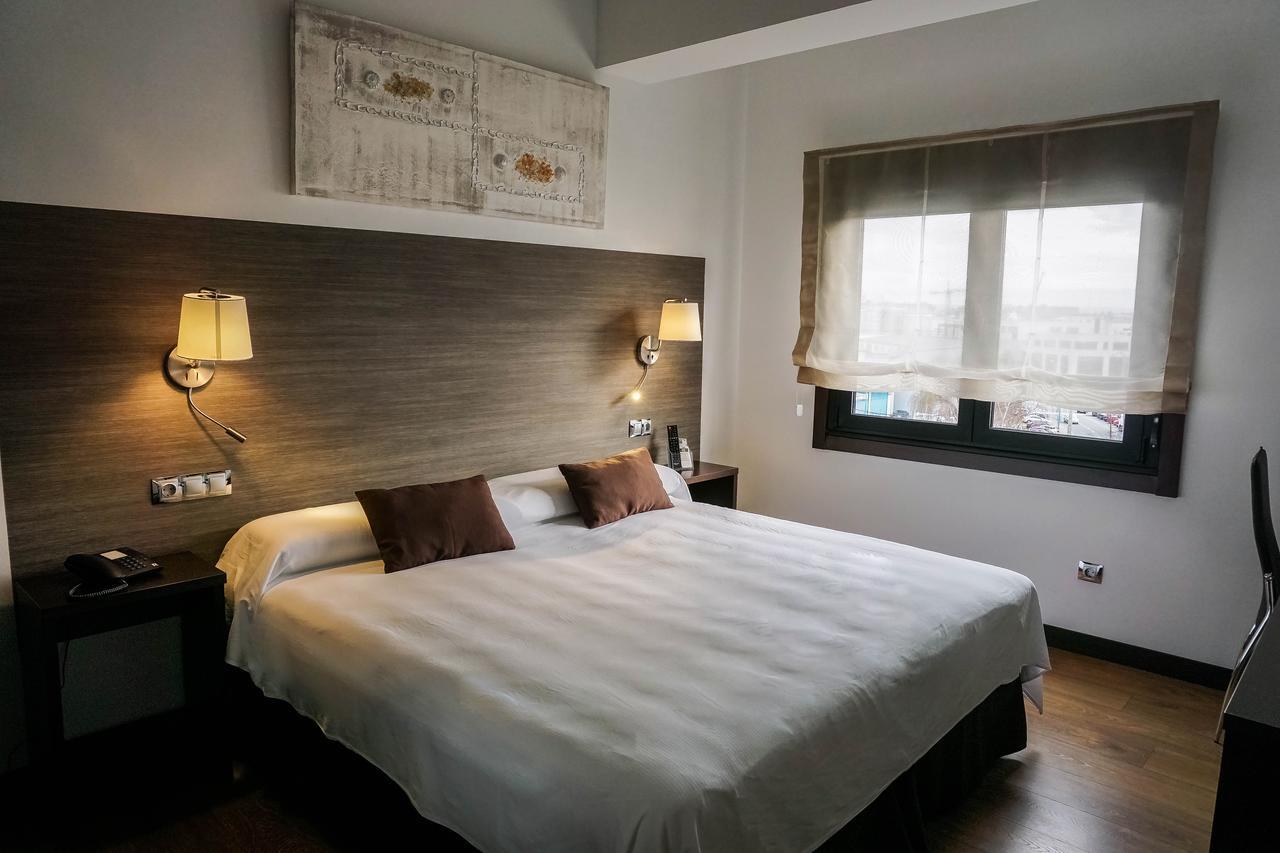 Suites Coruna 아 코루냐 외부 사진
